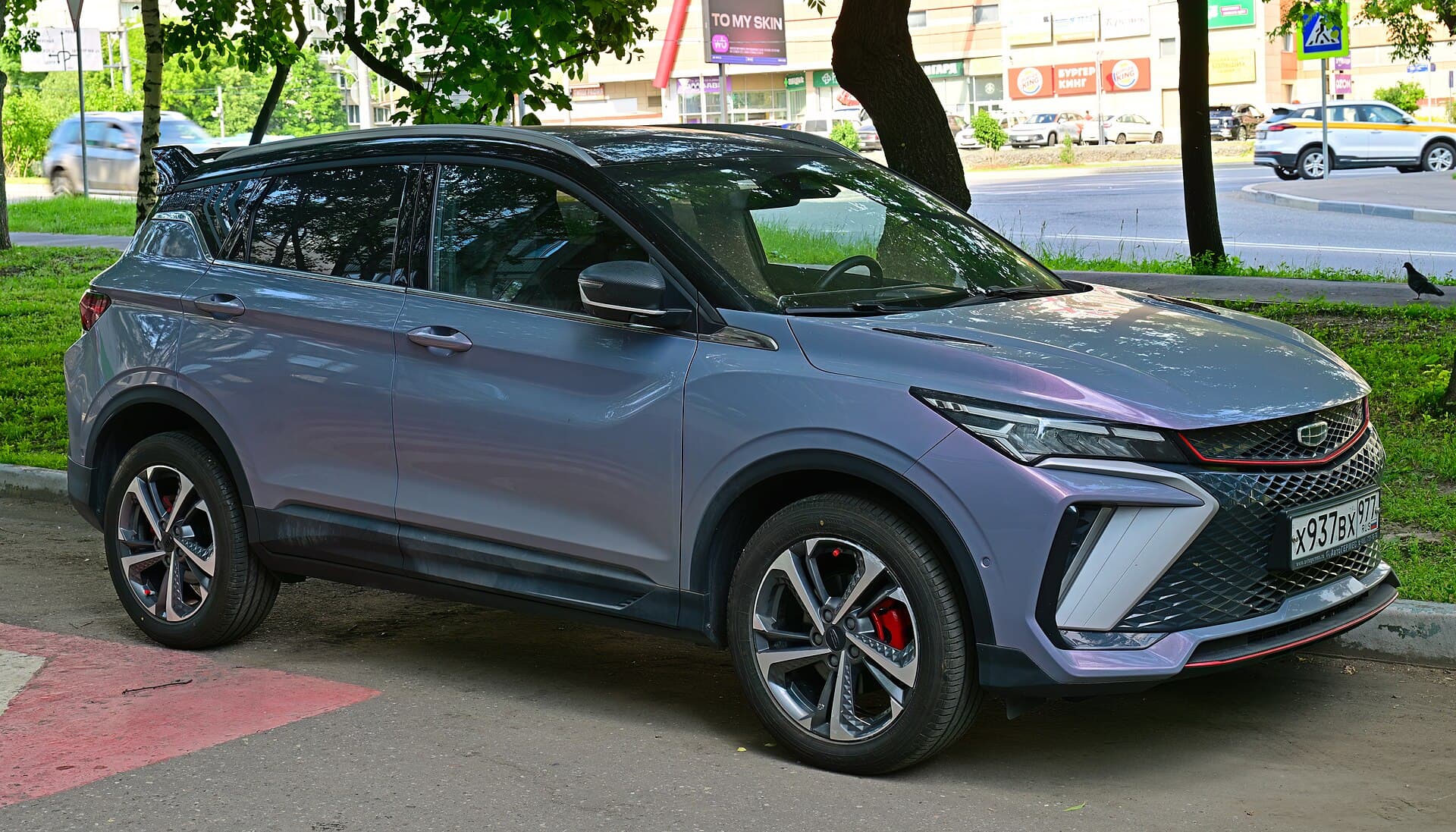 Geely Coolray grise vue trois quarts avant